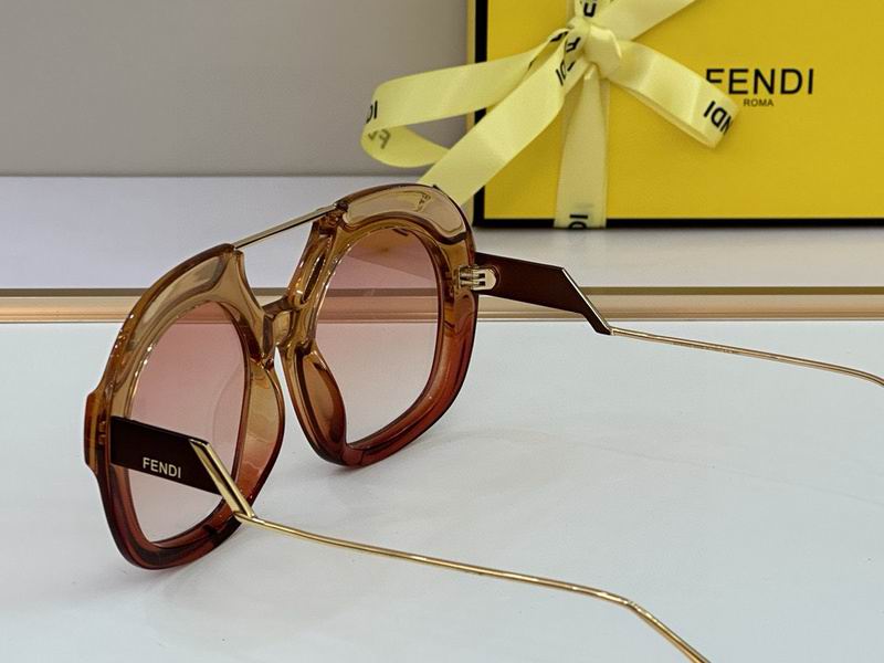 Fendi Glasses (181)